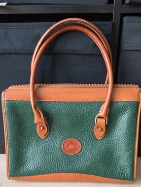 Vintage Dooney & Bourke All-Weather Leather zip-top satchel bag w/ Wallet